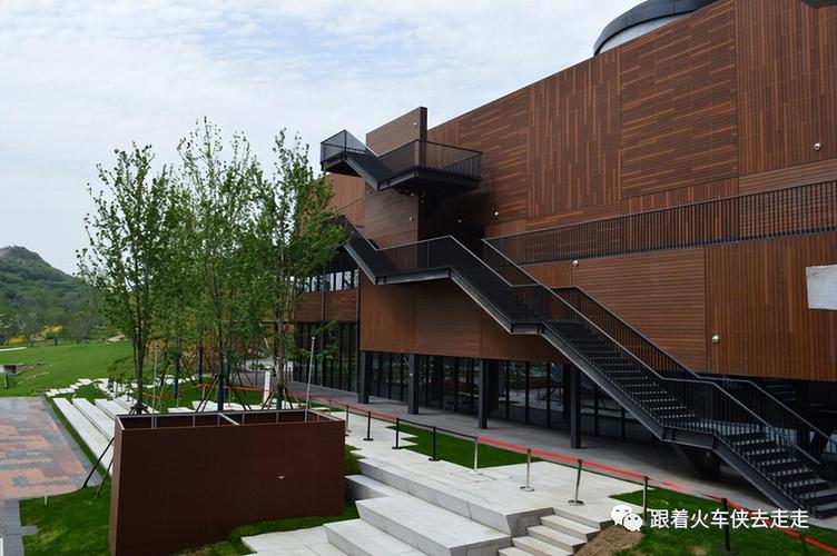 这里成为展览展示,工业遗存,商业体验,办公会议,休闲服务,精品酒店为